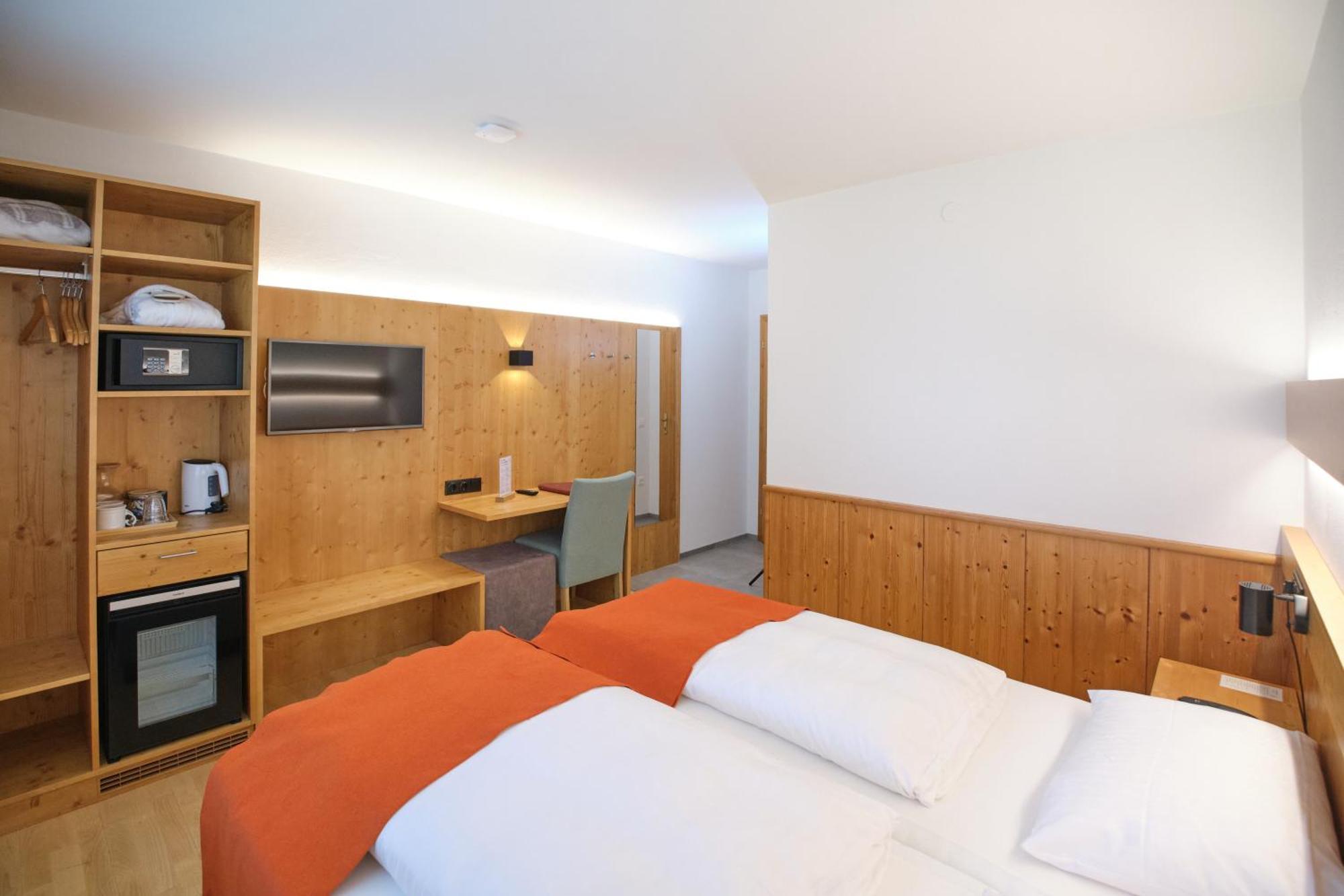 איוגנדורף Santner, Hotel מראה חיצוני תמונה